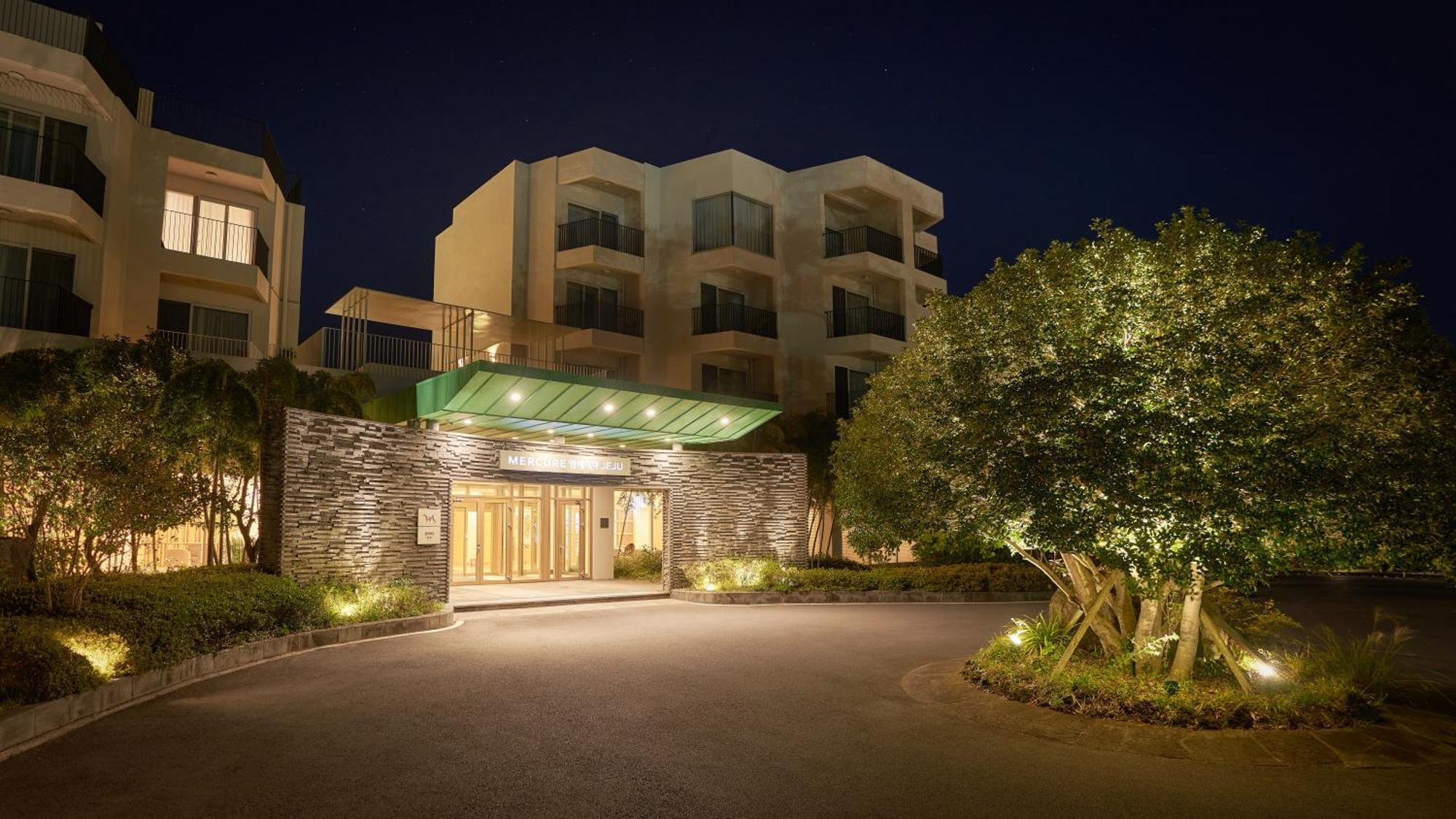 Mercure Ambassador Jeju Seogwipo Exterior photo